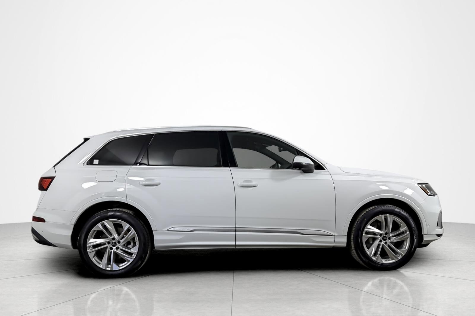 Used 2023 Audi Q7 2.0T Premium Plus w/ Premium Plus Package image 6