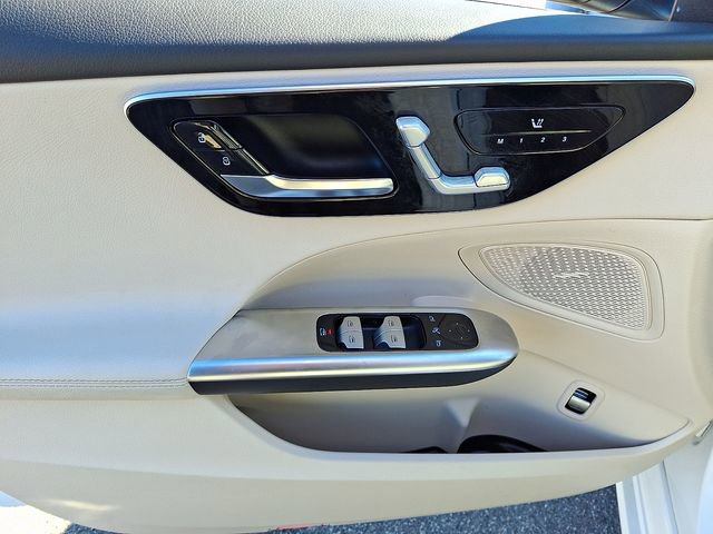 Used 2025 Mercedes-Benz C 300 4MATIC Sedan image 15