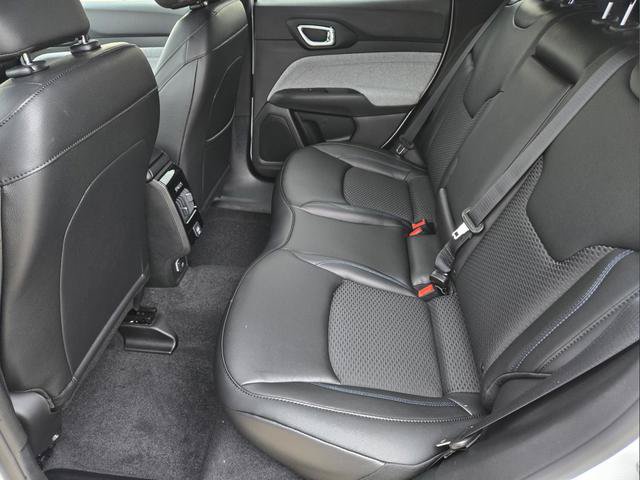New 2026 Jeep Compass Latitude AWD/4WD image 17
