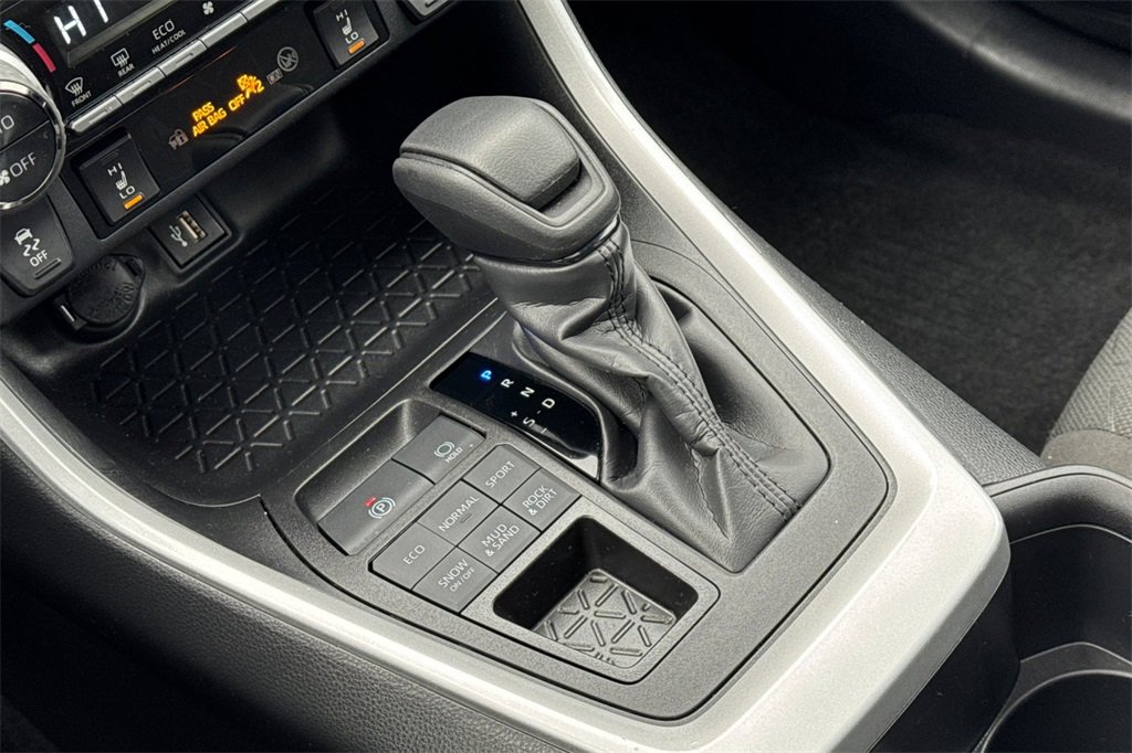 Certified 2024 Toyota RAV4 XLE w/ Convenience Package image 20