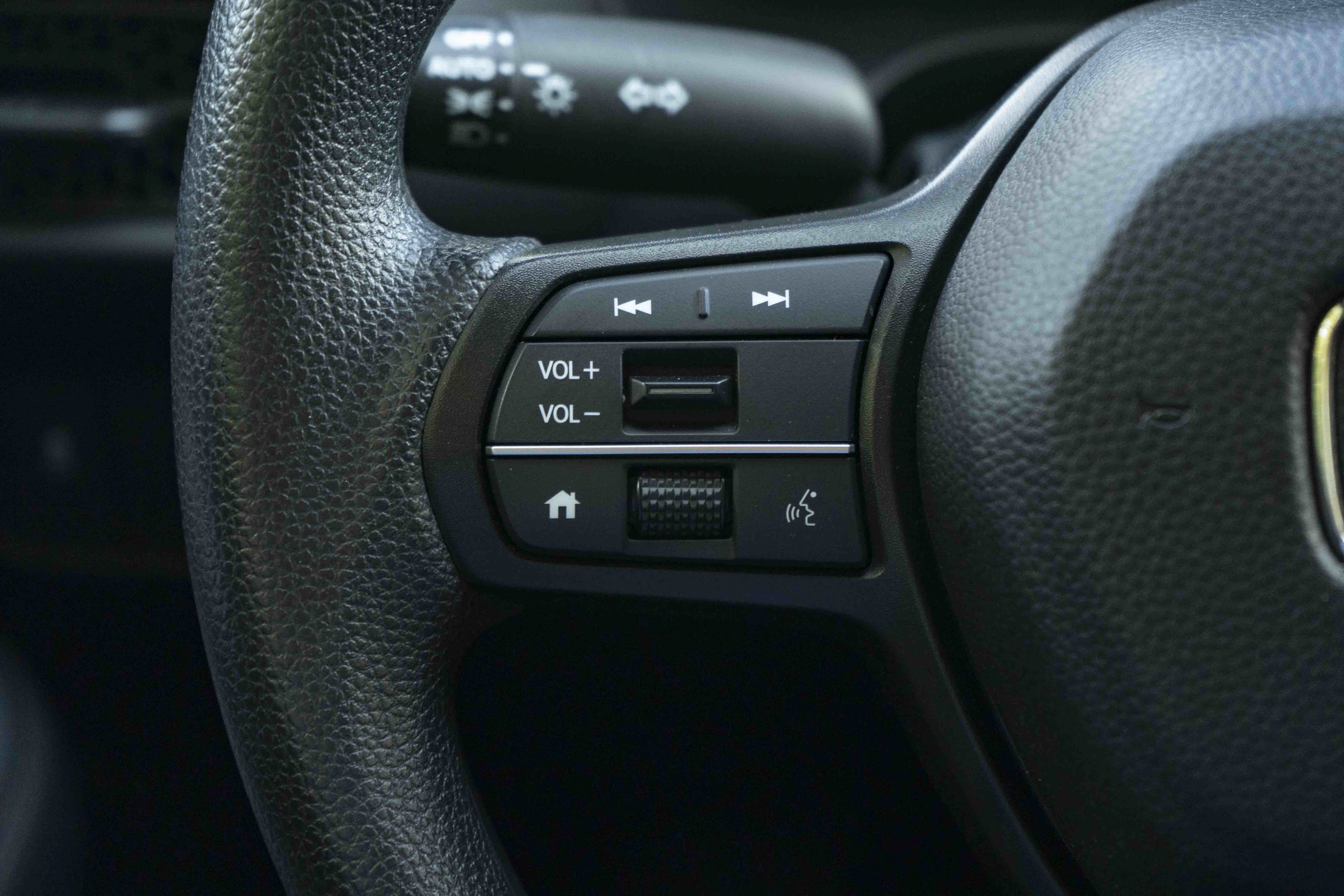 Certified 2027 Honda HR-V LX image 20