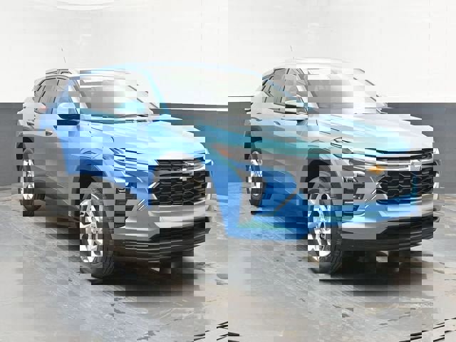 New 2026 Chevrolet Trax LS w/ LS Convenience Package image 2