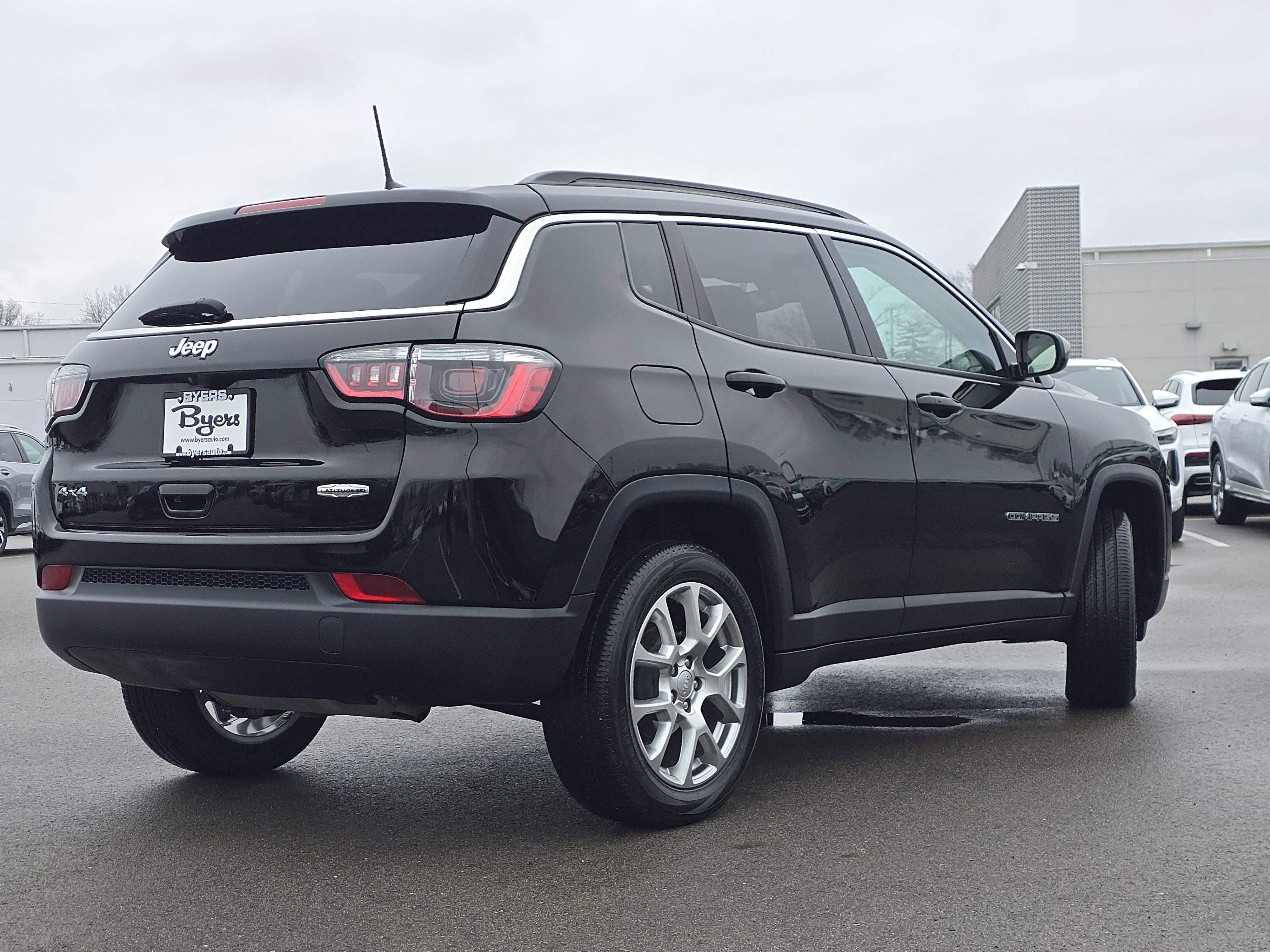 Used 2022 Jeep Compass Latitude image 7