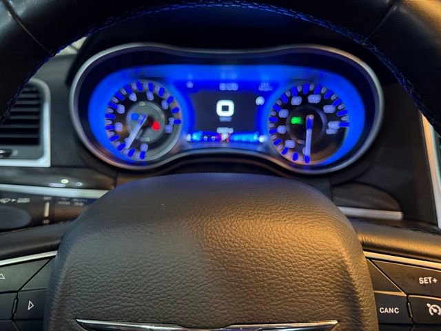Used 2021 Chrysler 300 Touring L RWD image 16