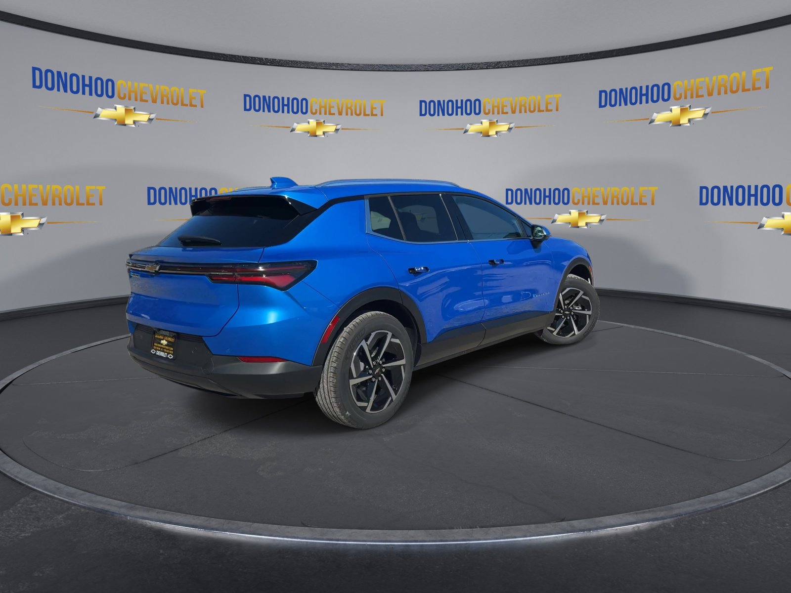 New 2026 Chevrolet Equinox EV LT image 11