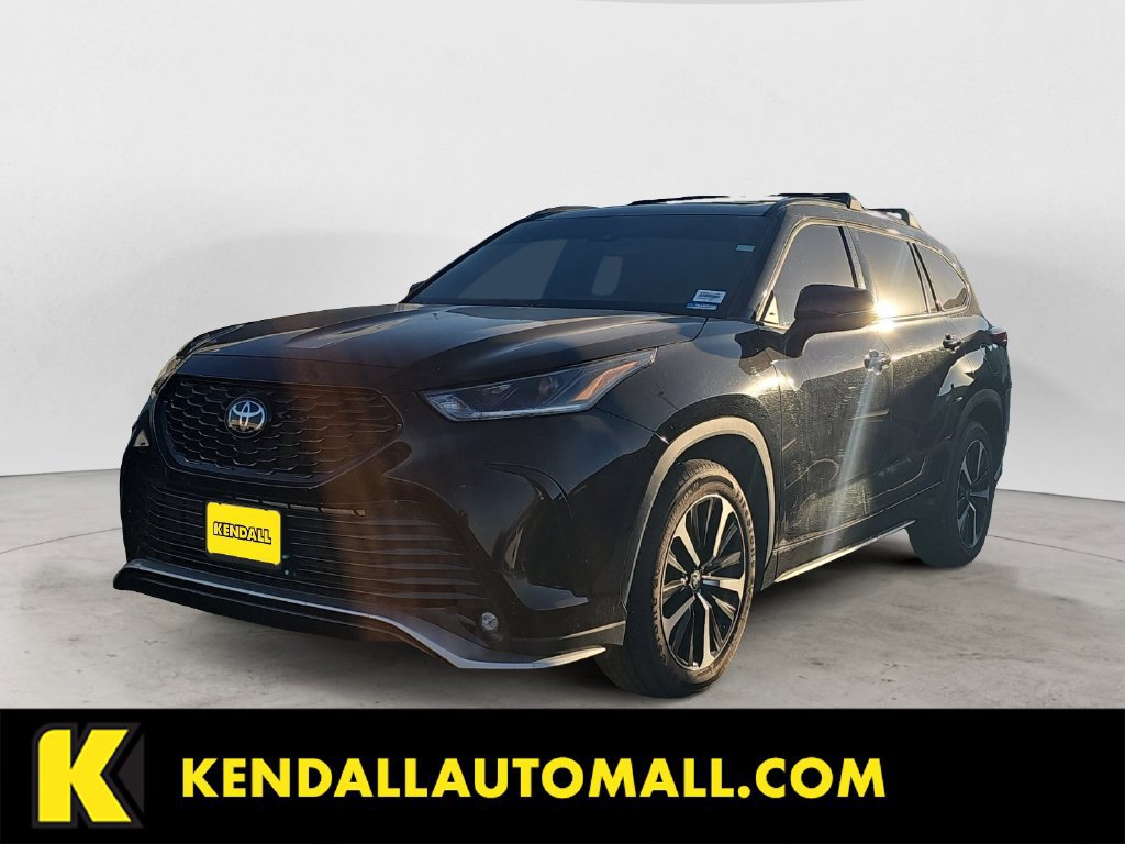 Used 2022 Toyota Highlander XSE AWD/4WD image 1