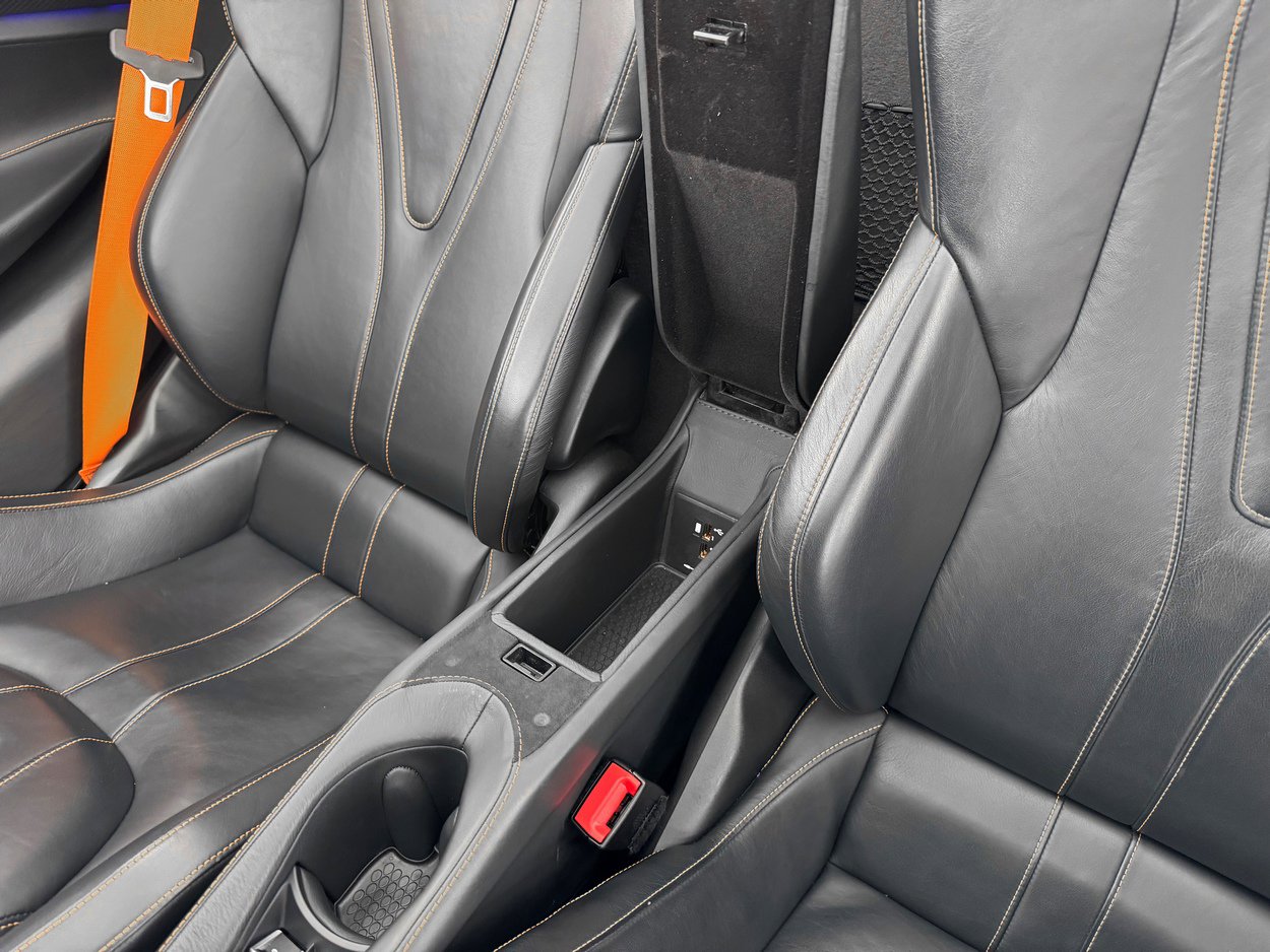 Used 2022 McLaren 765LT image 23