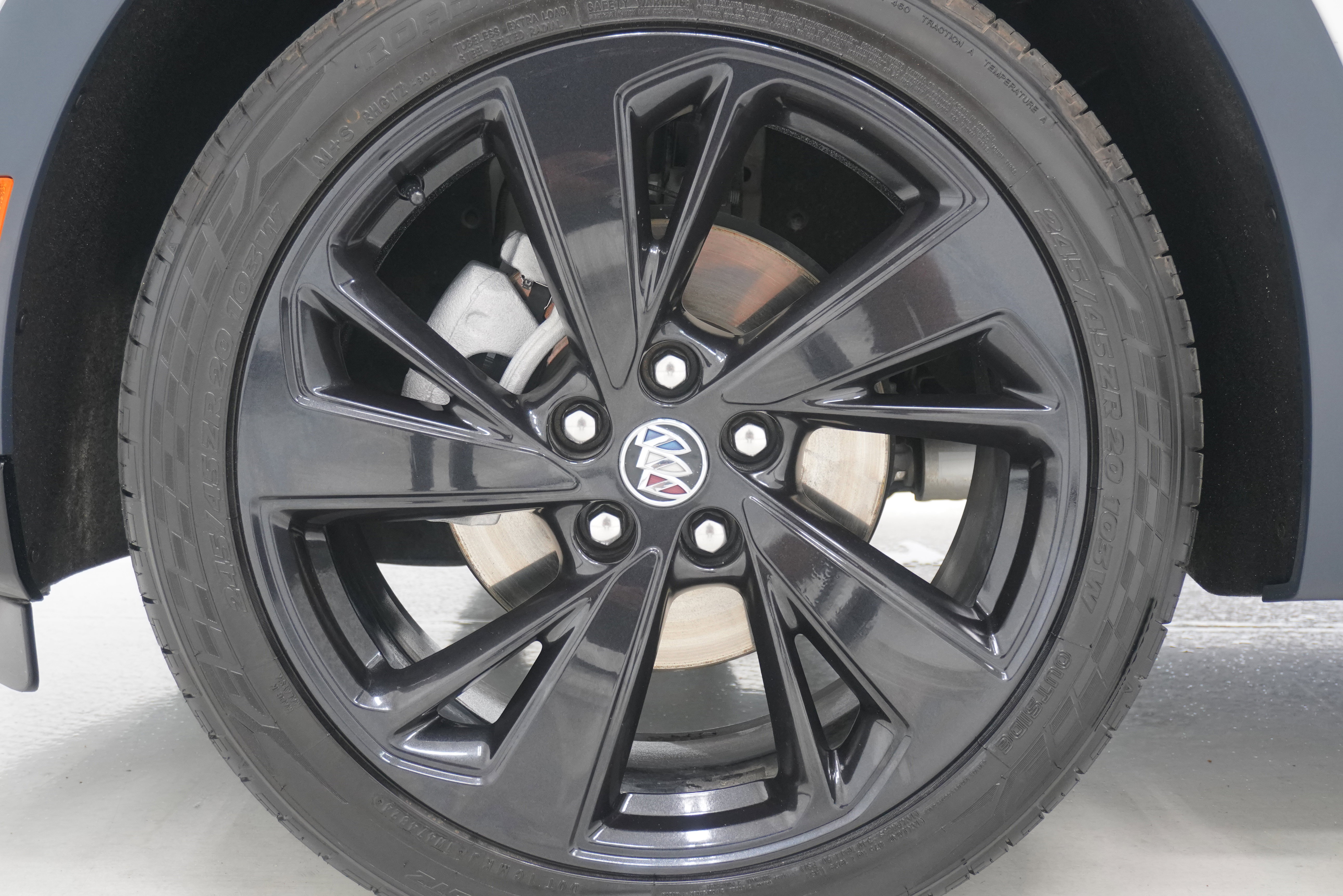Used 2023 Buick Envision Essence w/ Sport Touring Package FWD image 29