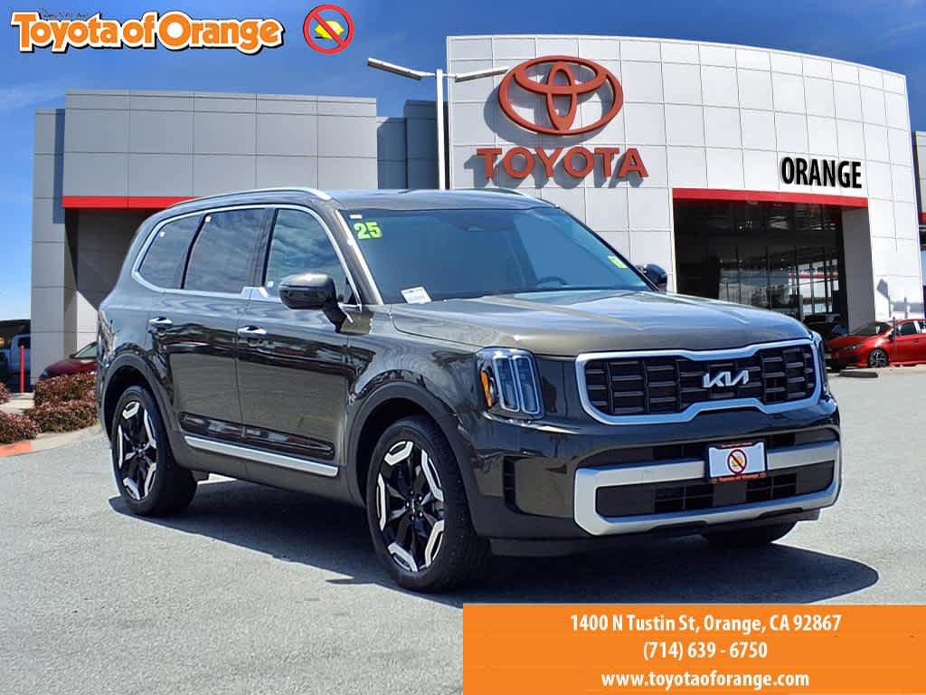 Used 2025 Kia Telluride S FWD image 1