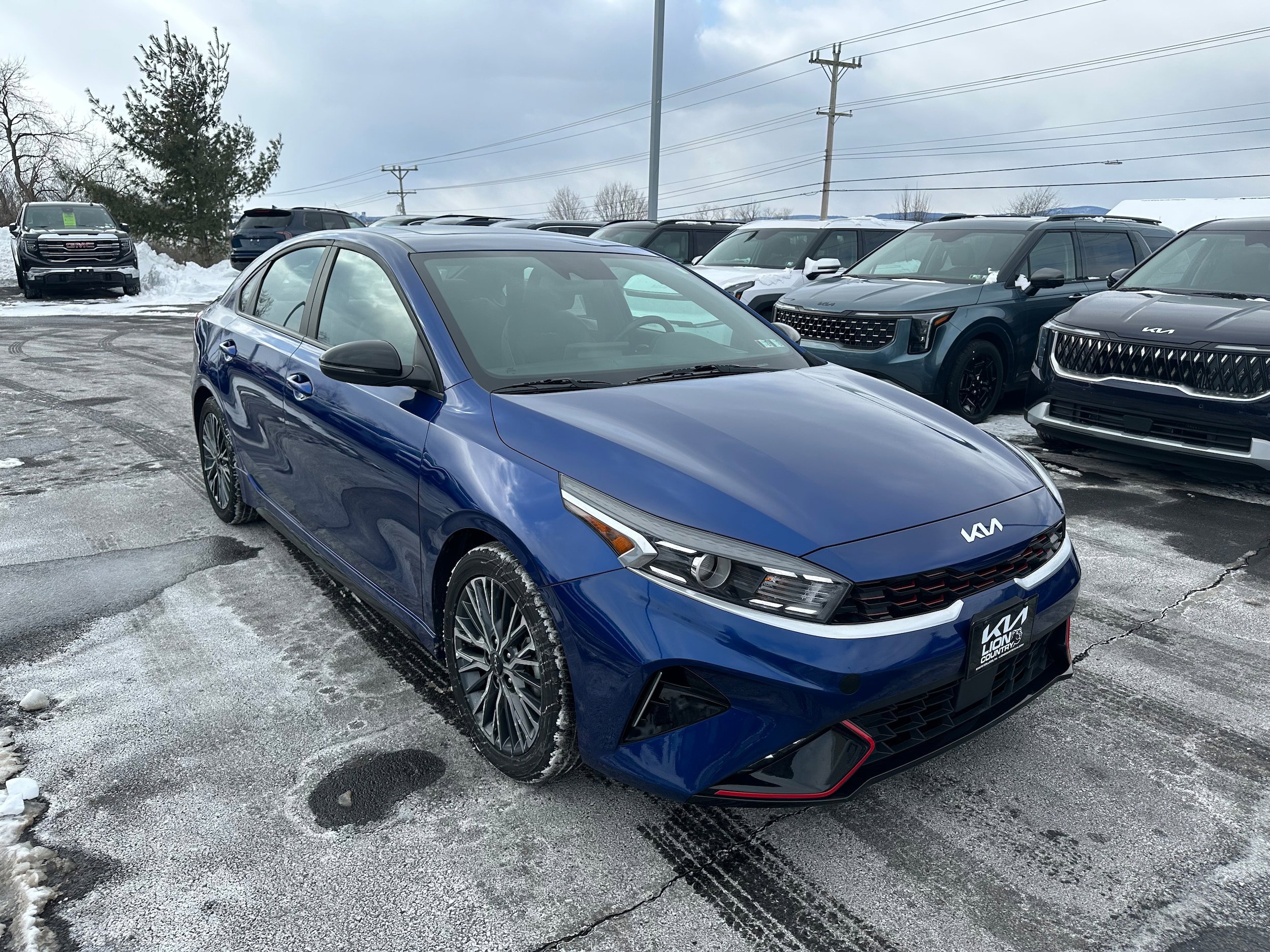 Used 2024 Kia Forte GT-Line w/ GT-Line Premium Package image 3