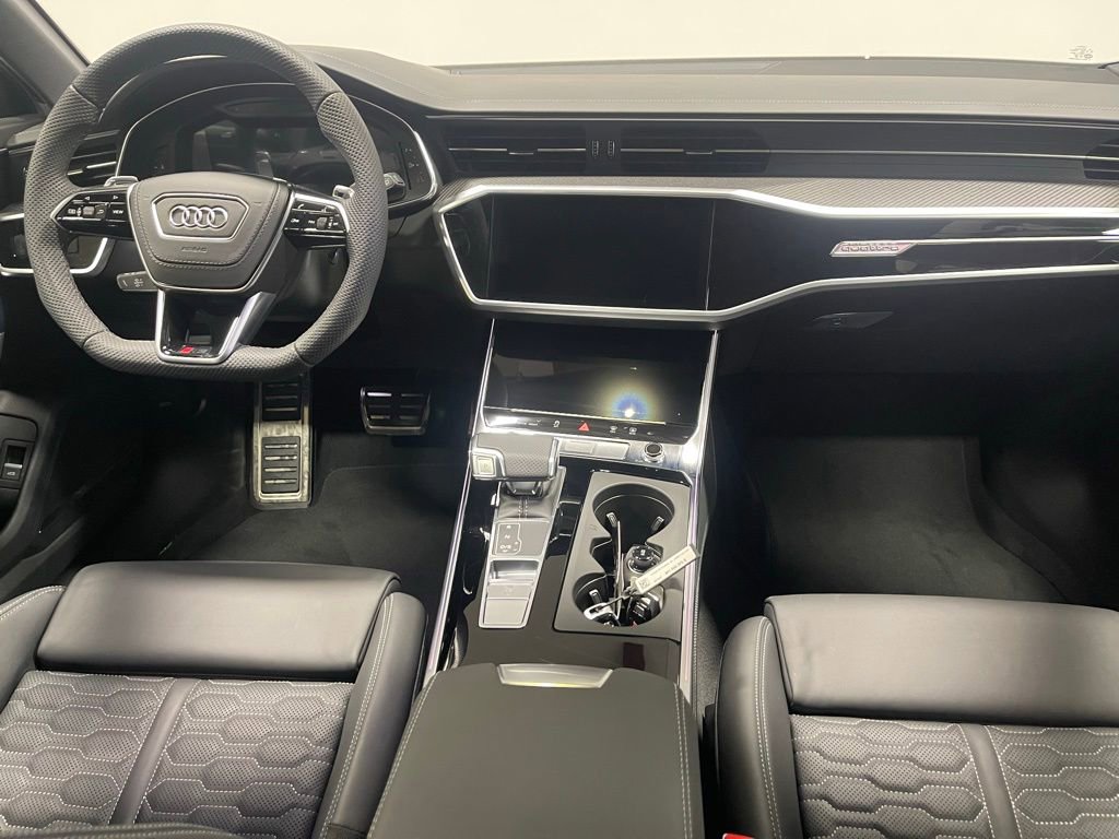 Used 2025 Audi RS 6 performance image 29