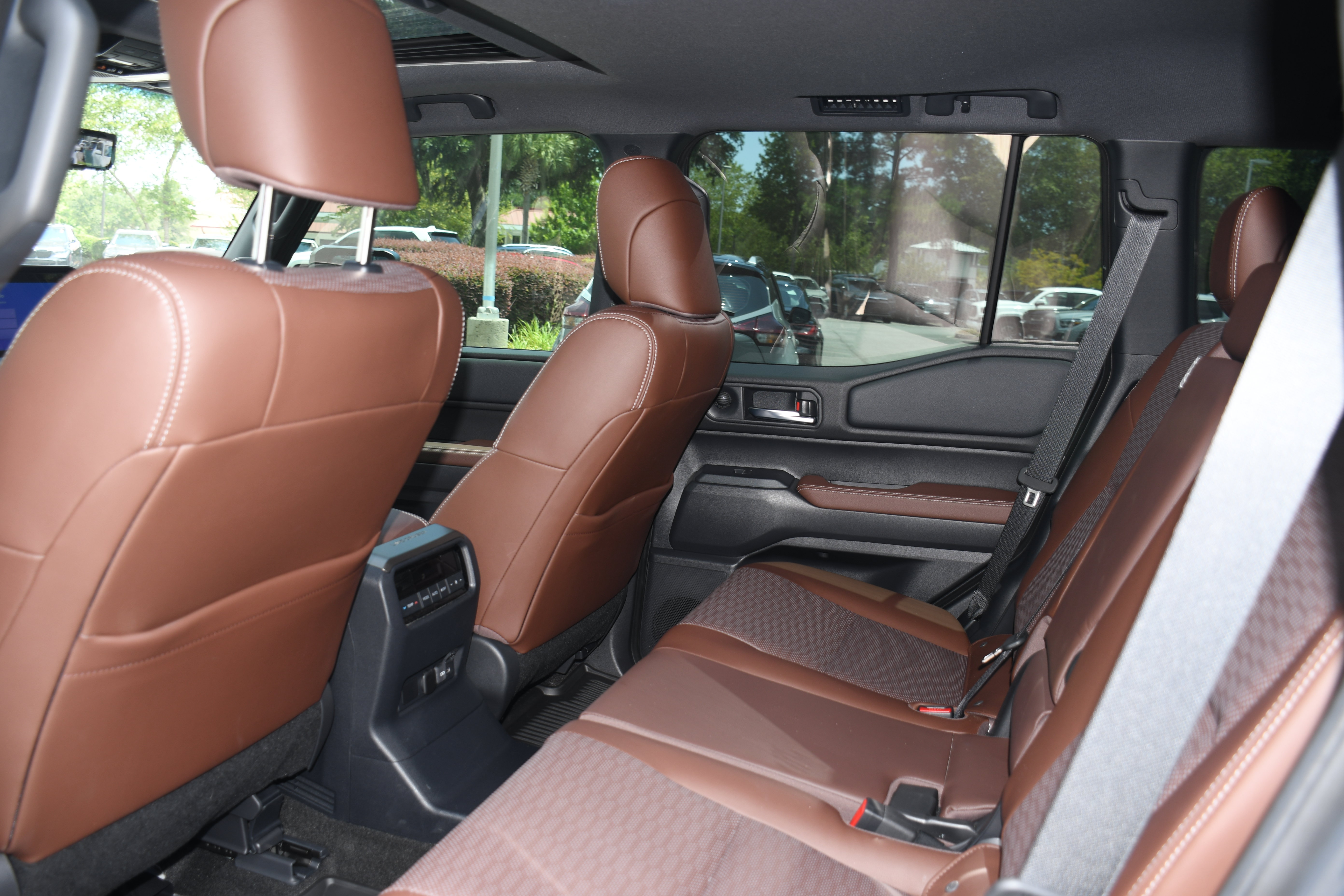 Certified 2025 Toyota Land Cruiser w/ Premium Package AWD/4WD image 17