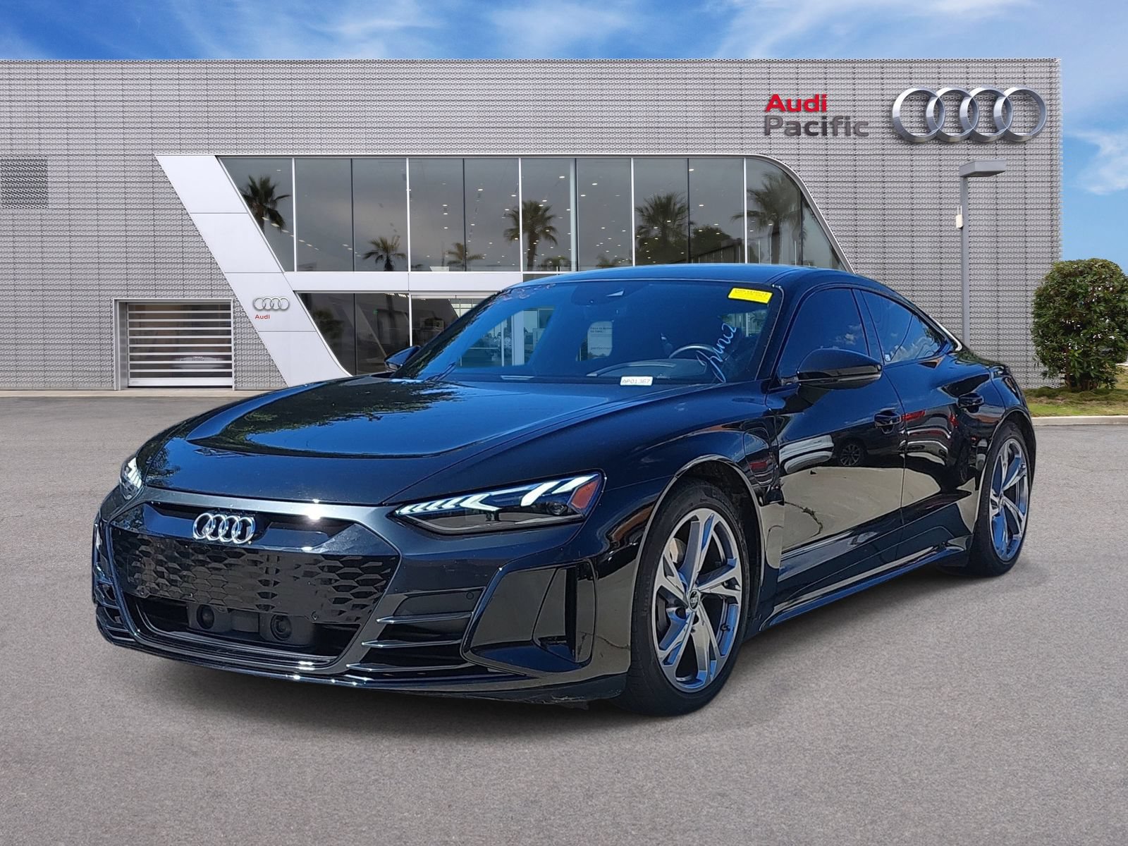 Used 2023 Audi e-tron GT Premium Plus AWD/4WD image 1