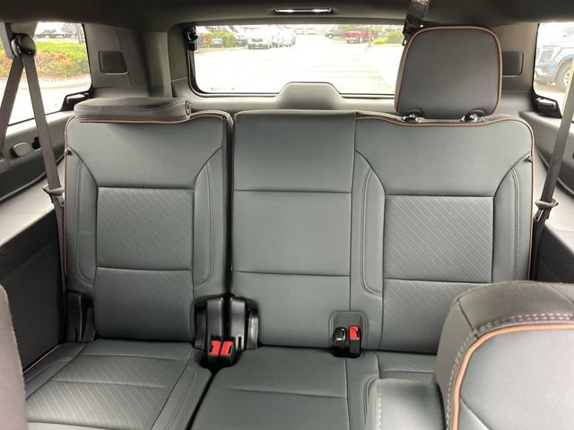 New 2026 GMC Yukon XL AT4 w/ AT4 Premium Plus Package AWD/4WD image 24