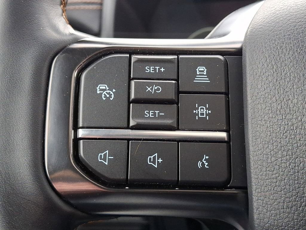Used 2022 Ford Expedition Platinum image 27