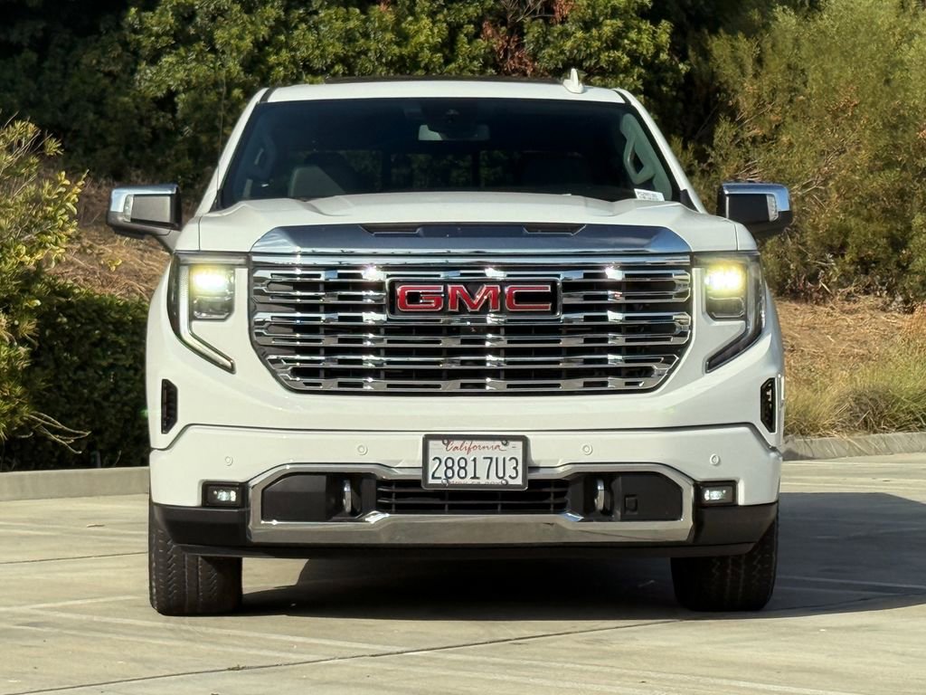 Used 2023 GMC Sierra 1500 Denali AWD/4WD image 2