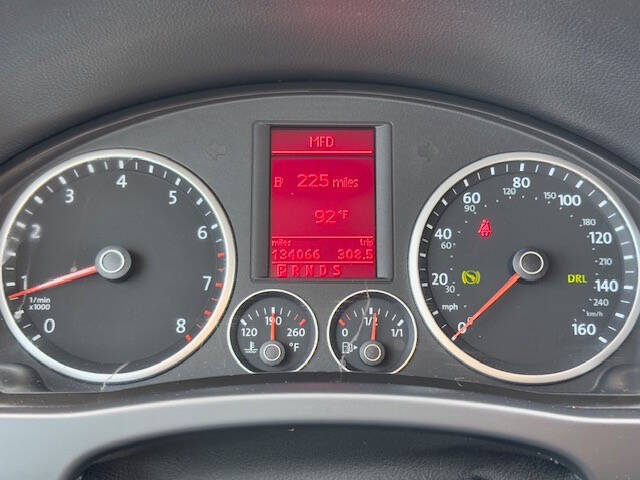Used 2009 Volkswagen Tiguan SE AWD/4WD image 15