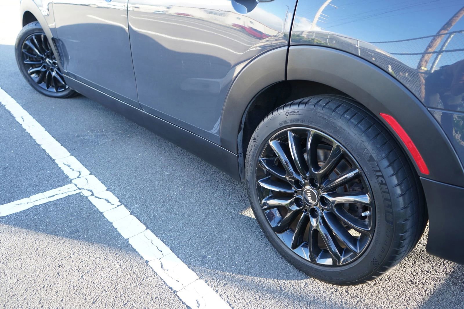 Used 2017 MINI Cooper Clubman S image 6