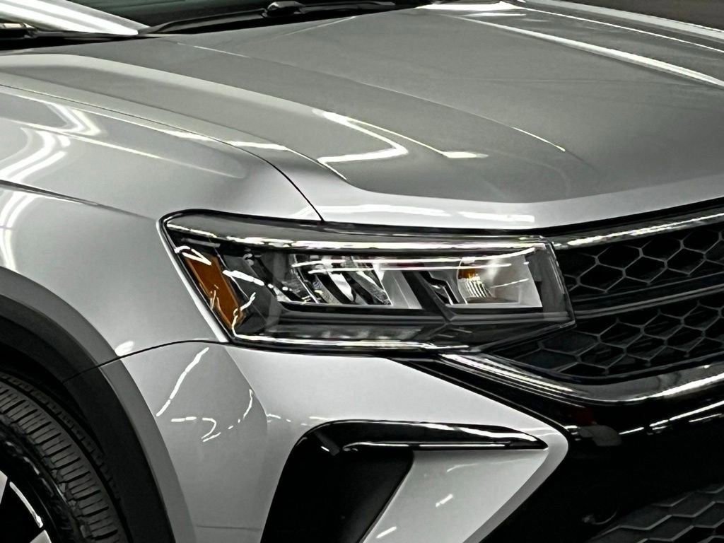 Used 2022 Volkswagen Taos SE image 40