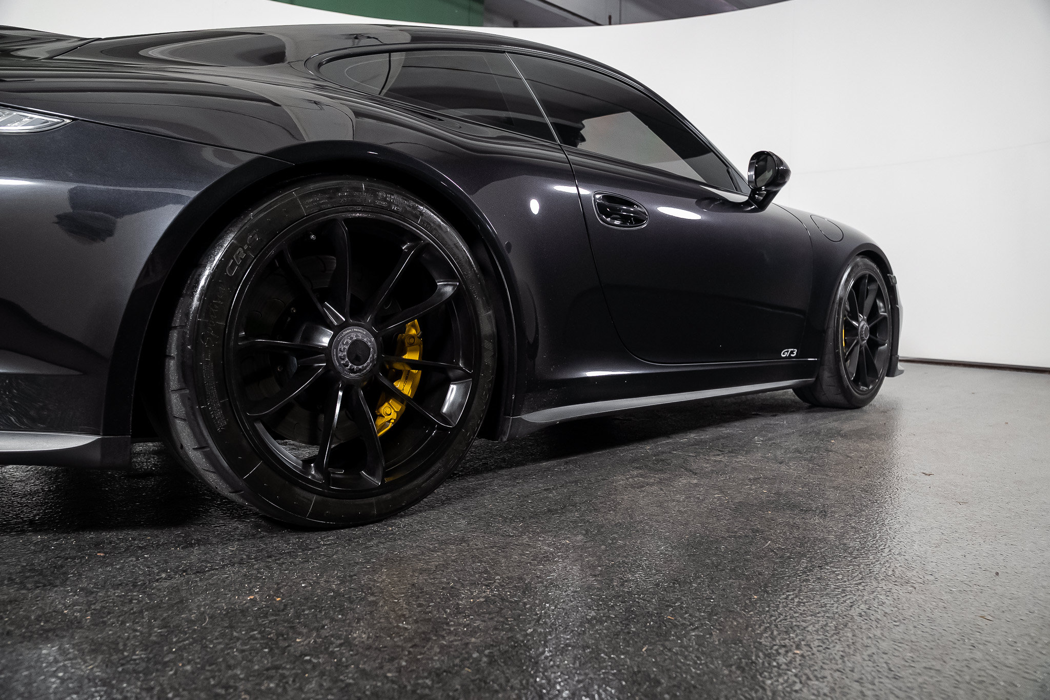Used 2014 Porsche 911 GT3 w/ Sound Package Plus RWD image 32