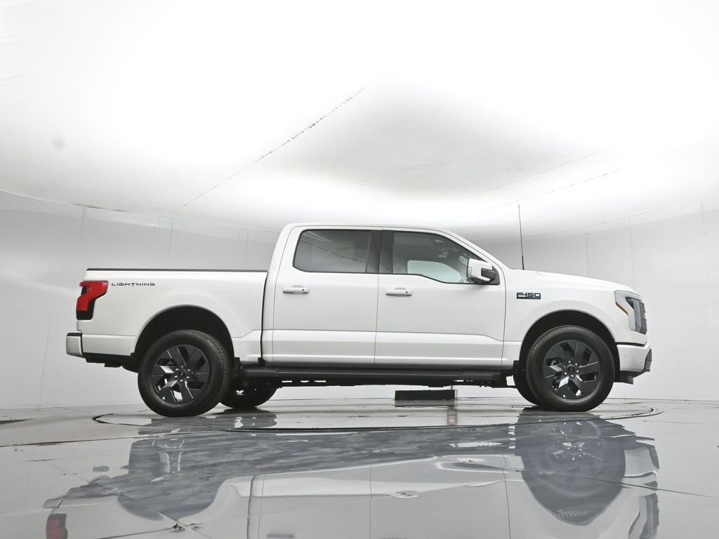 New 2025 Ford F150 Lightning Lariat w/ Max Trailer Tow Package image 46