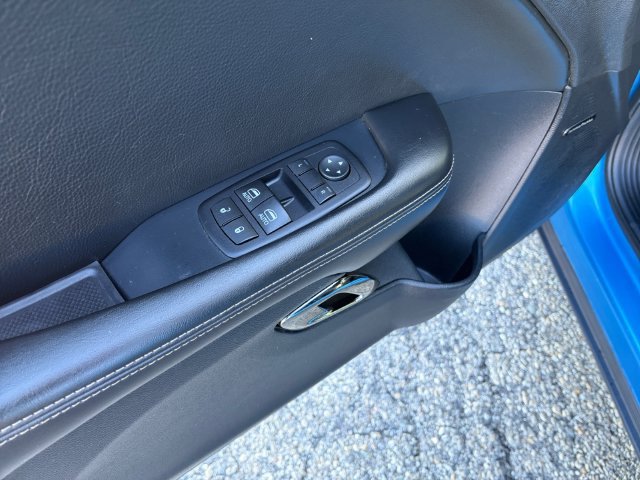 Used 2015 Dodge Challenger SRT Hellcat RWD image 15