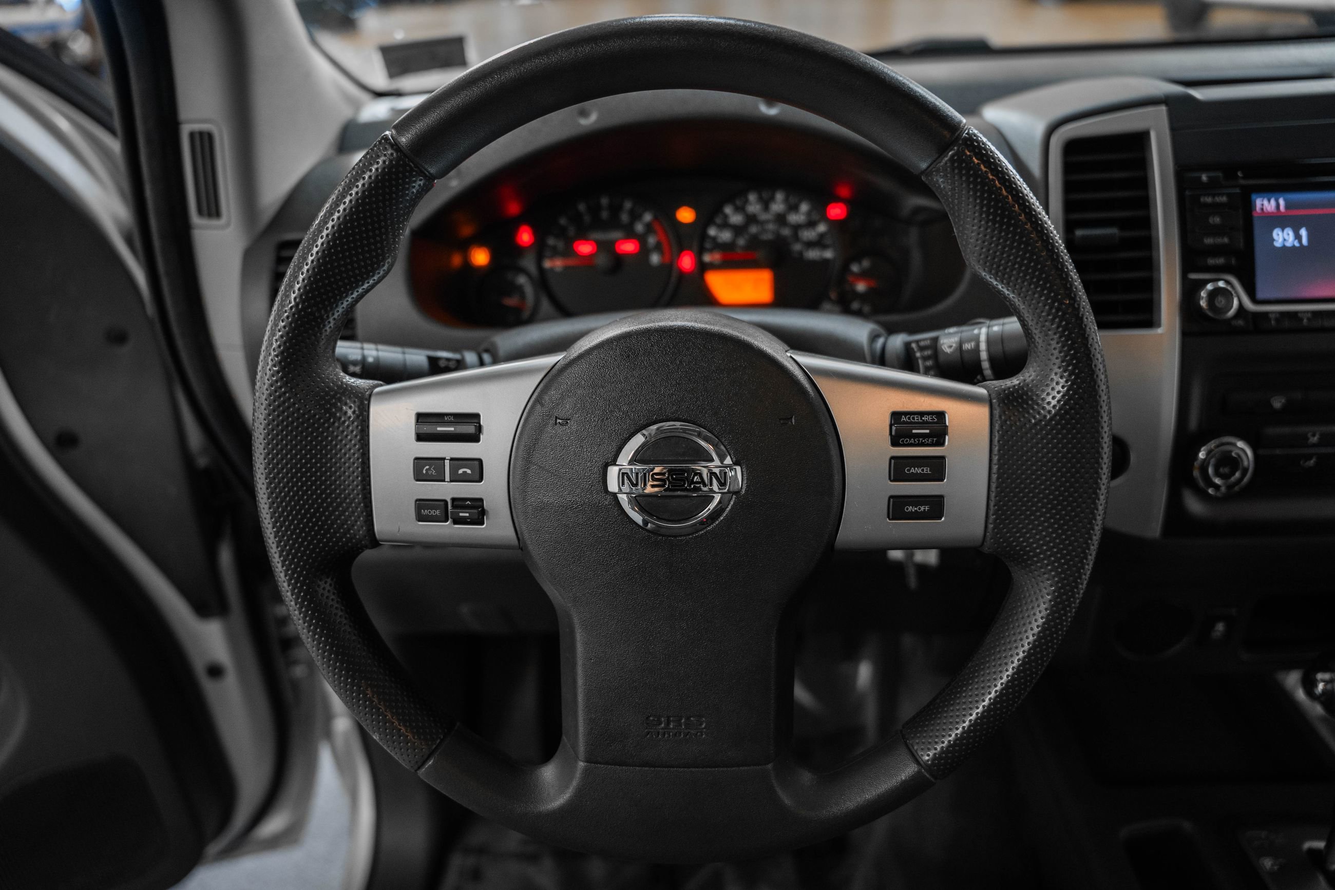 Used 2018 Nissan Frontier S image 27