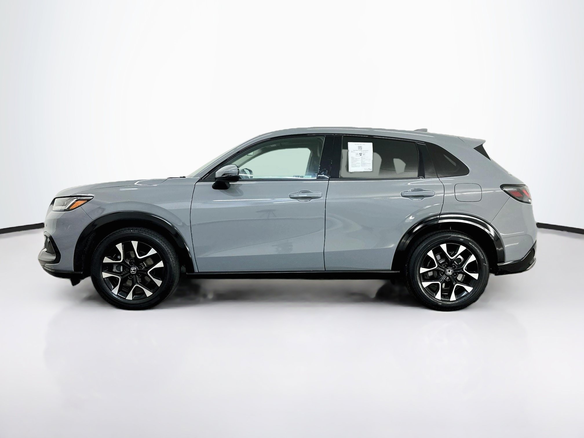 Used 2026 Honda HR-V EX-L image 4