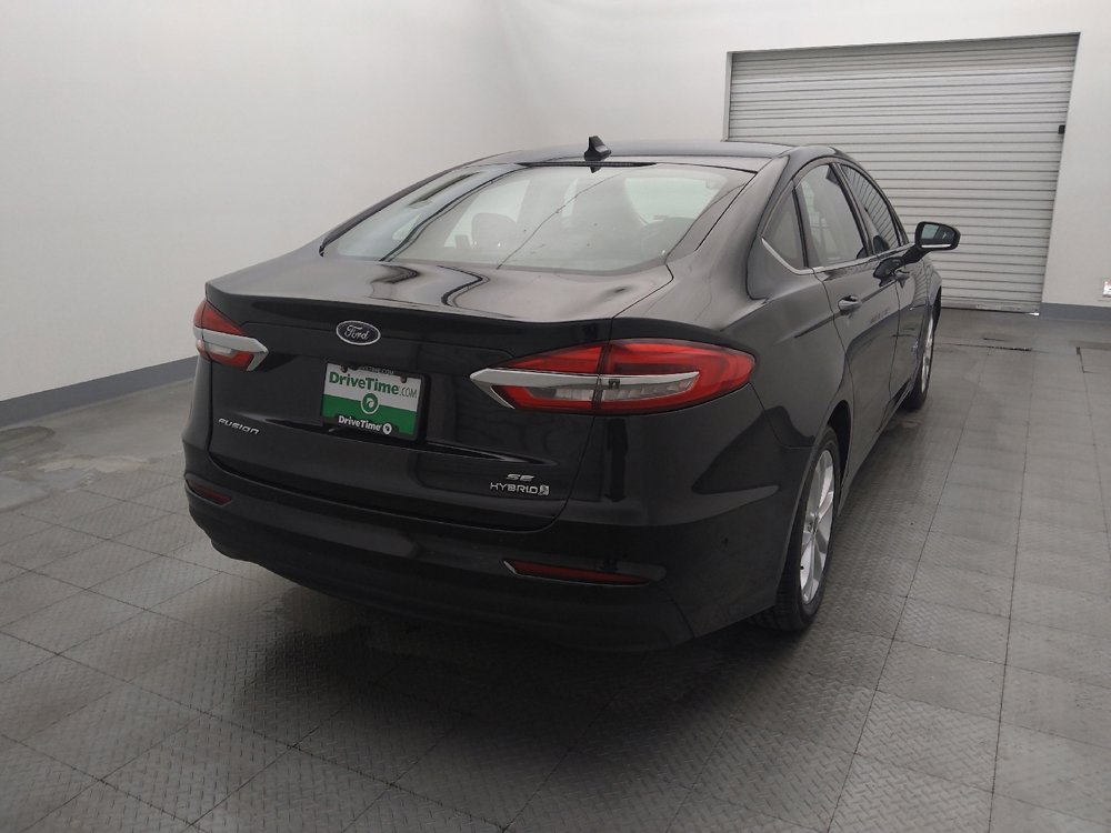 Used 2019 Ford Fusion SE FWD image 7