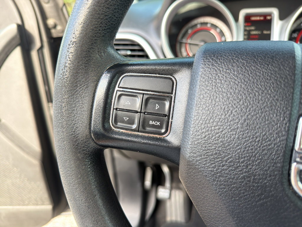 Used 2018 Dodge Journey SE w/ Blacktop Package FWD image 12