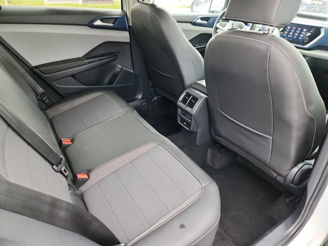 Used 2024 Volkswagen Taos SE image 27