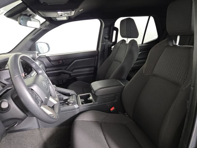 Used 2025 Toyota 4Runner SR5 AWD/4WD image 13