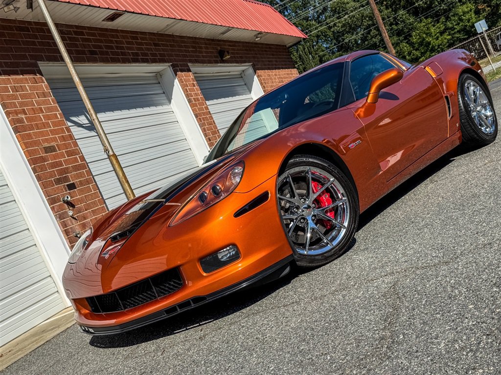 Used 2009 Chevrolet Corvette Z06 w/ Preferred Equipment Group RWD image 3