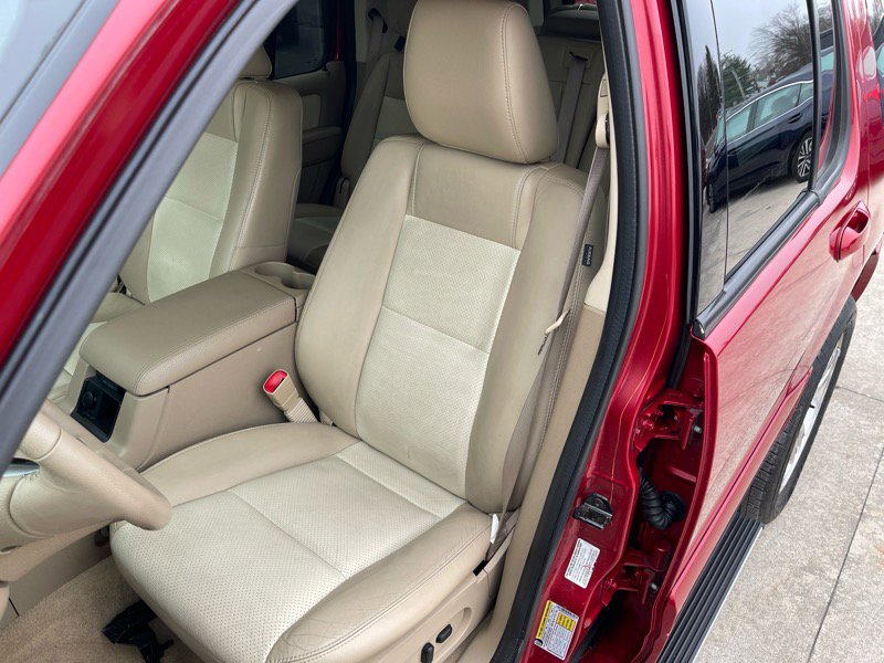 Used 2009 Mercury Mountaineer Premier image 25