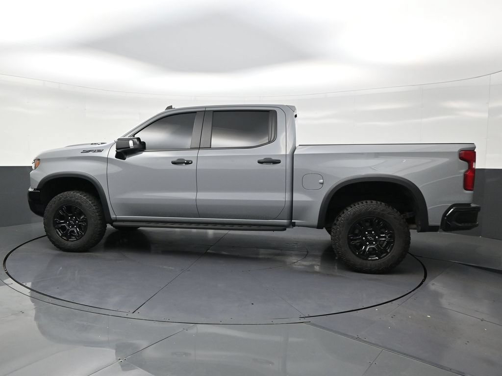 Used 2024 Chevrolet Silverado 1500 ZR2 w/ Technology Package AWD/4WD image 2