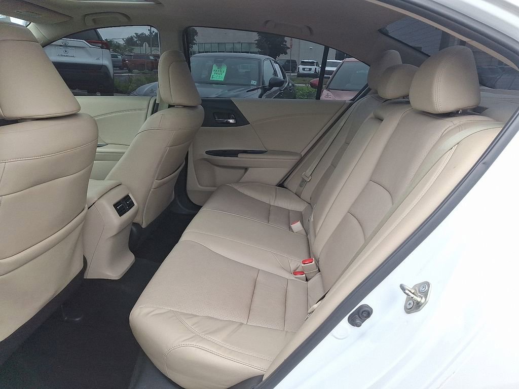 Used 2016 Honda Accord EX-L image 10