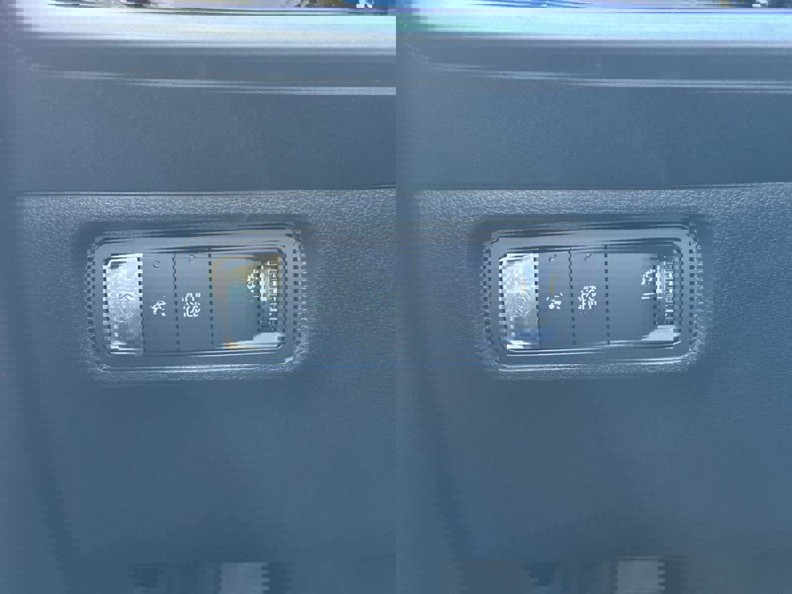 New 2025 Honda Prologue Touring image 24