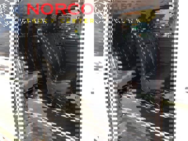 Used 2019 Mercedes-Benz Metris Passenger image 13