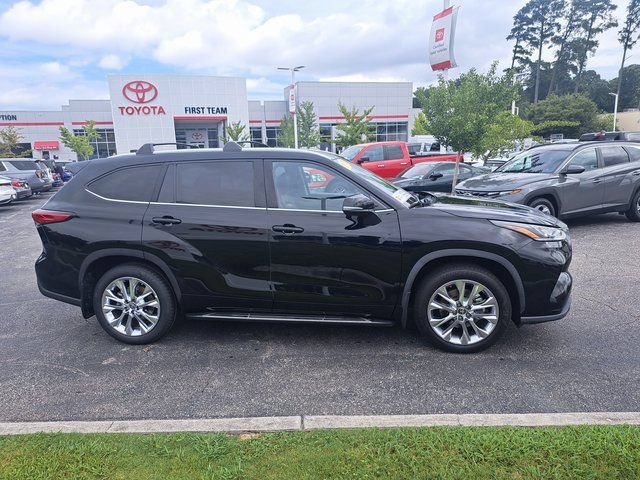 Certified 2020 Toyota Highlander Limited AWD/4WD image 6