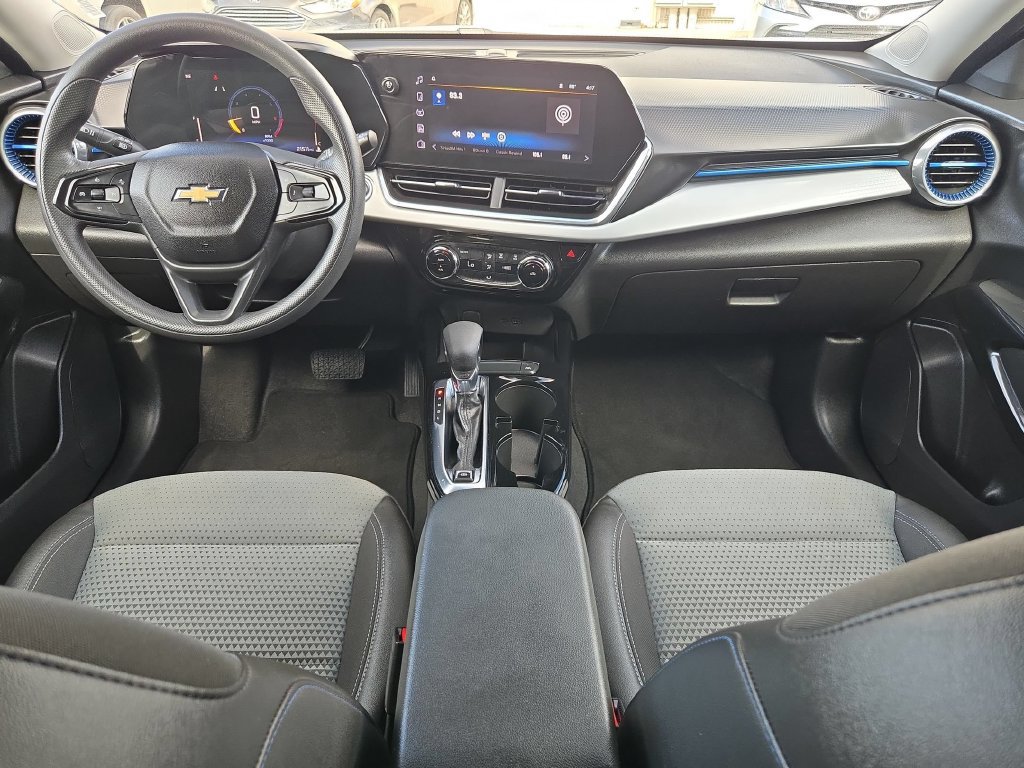 Used 2026 Chevrolet Trax LT FWD image 26