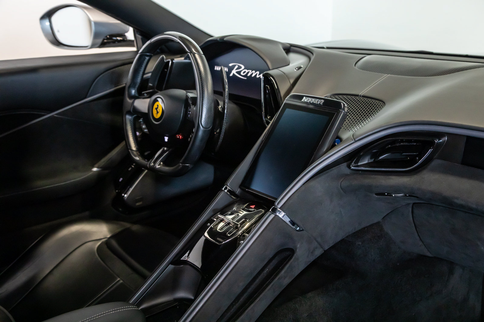 Used 2021 Ferrari Roma RWD image 34