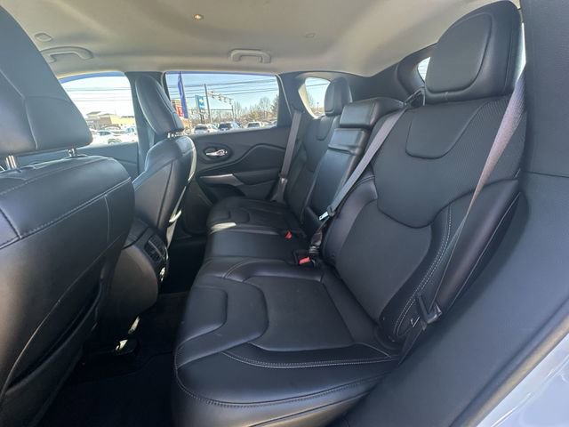 Used 2019 Jeep Cherokee Limited image 26