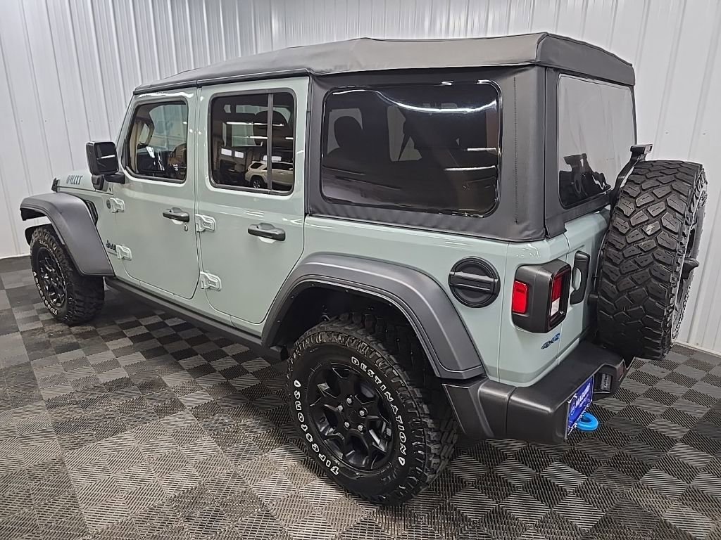 Used 2023 Jeep Wrangler Unlimited w/ 8.4" Radio Group image 9