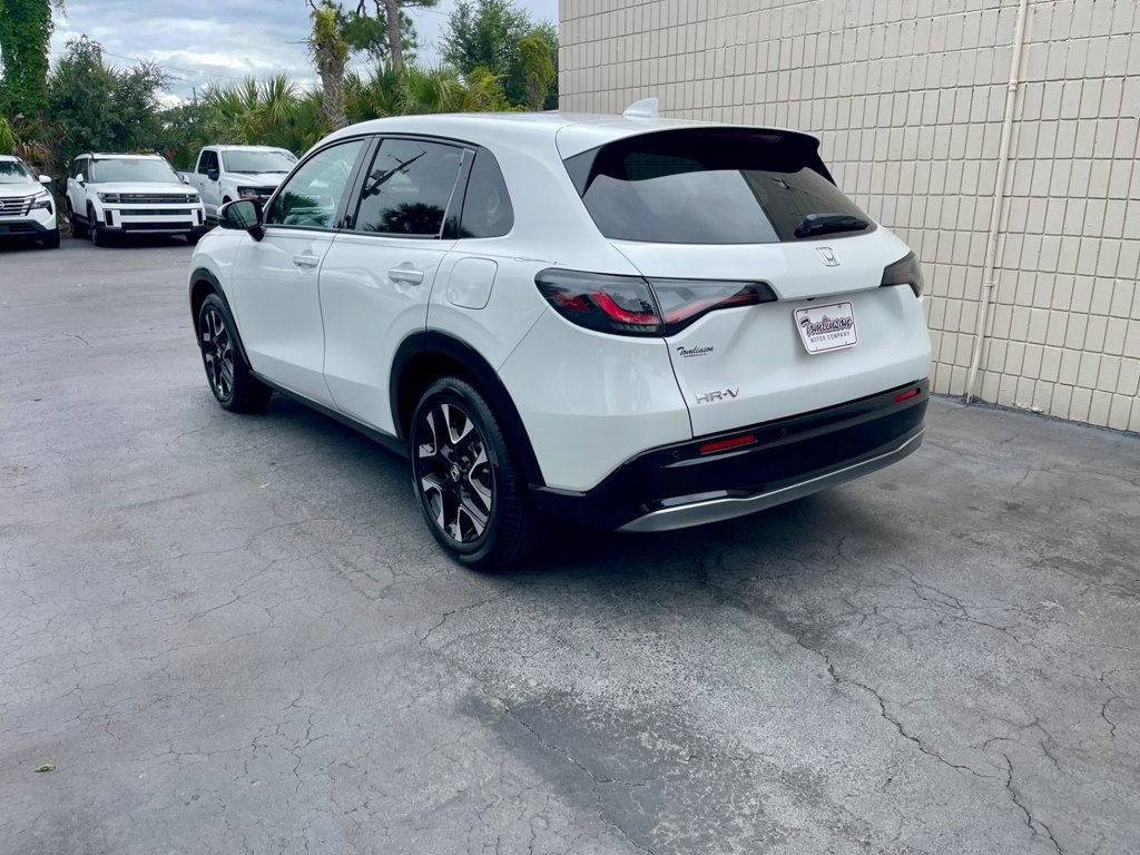 Used 2026 Honda HR-V EX-L image 3