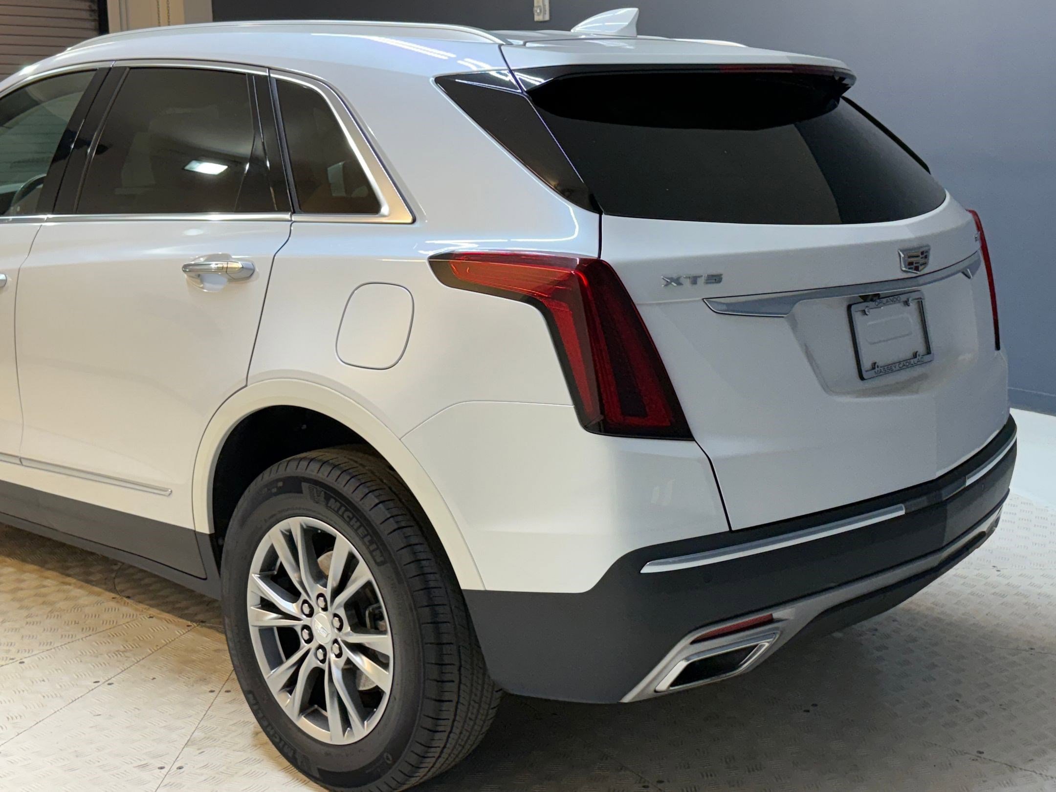 Certified 2023 Cadillac XT5 Premium Luxury image 23