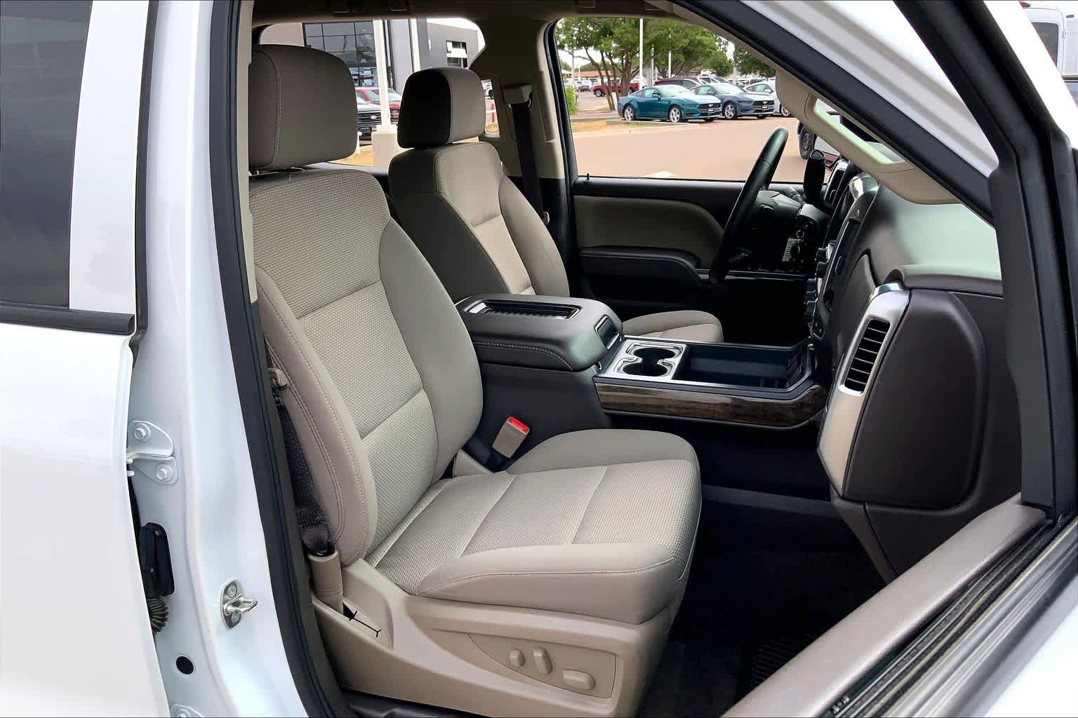 Used 2018 Chevrolet Silverado 1500 LT w/ Texas Edition RWD image 9