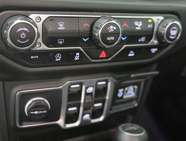 Used 2021 Jeep Gladiator Sport image 17