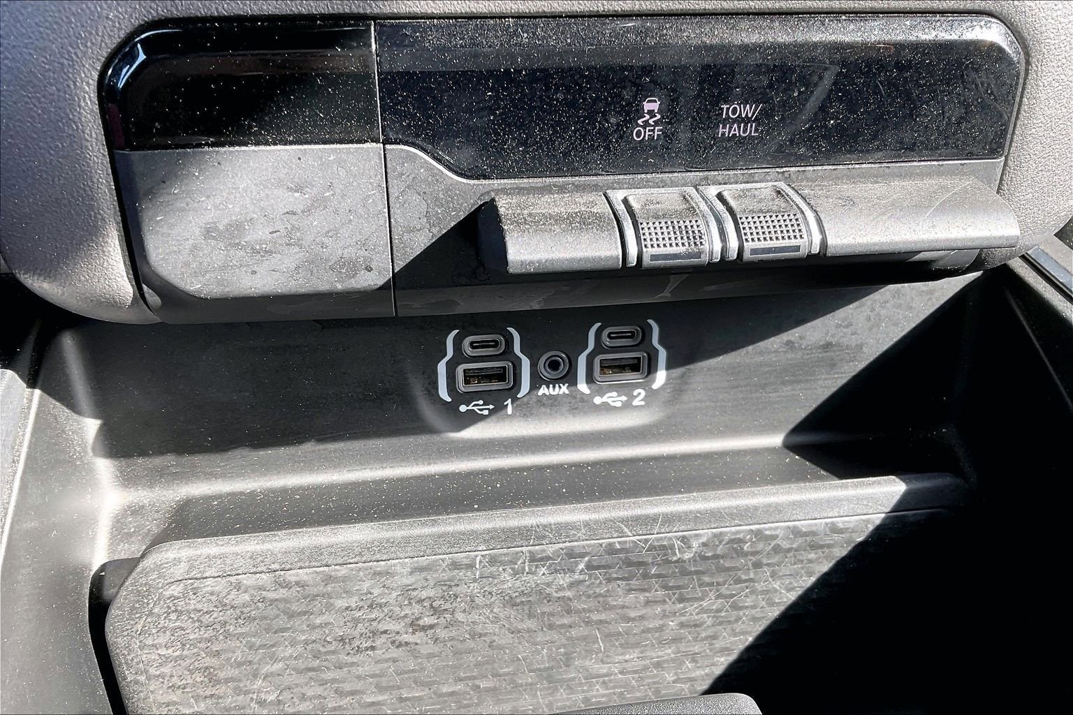 Used 2024 RAM 1500 Laramie image 17