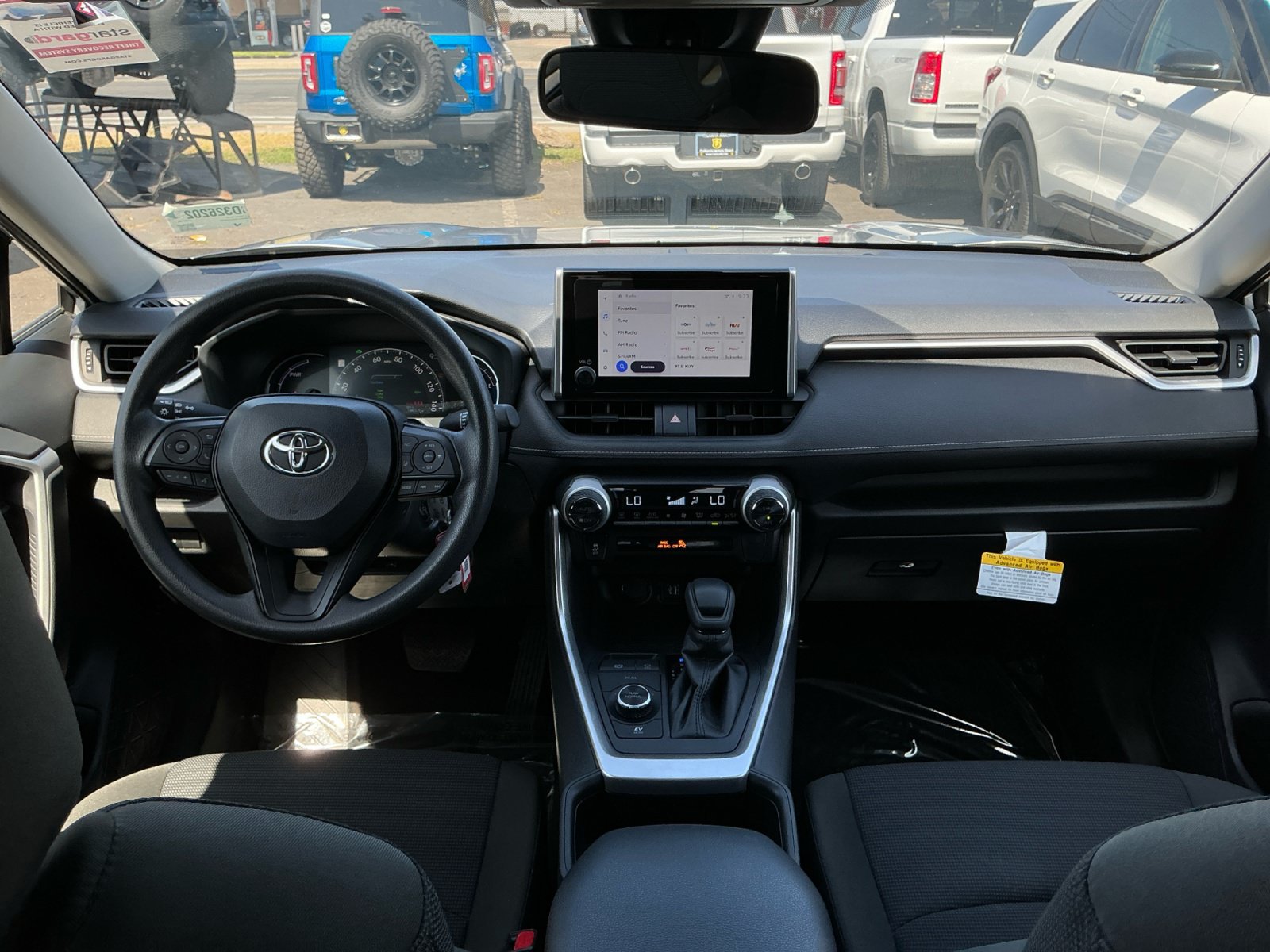 Used 2025 Toyota RAV4 LE AWD/4WD image 17