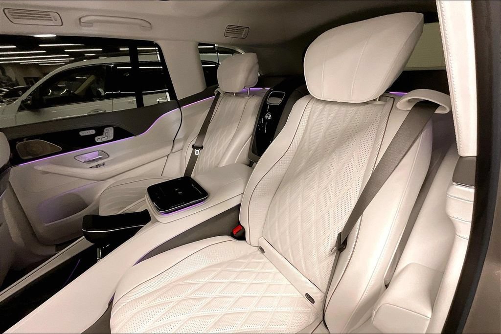 New 2026 Mercedes-Benz Maybach GLS 600 4MATIC image 10